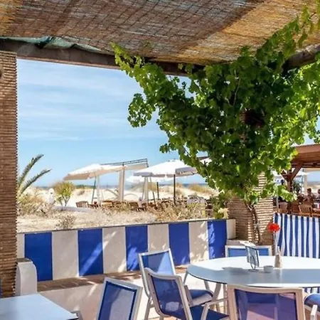 House With One Bedroom In Pedras Del Rei, With Pool Access And Furnished Garden Appartement *