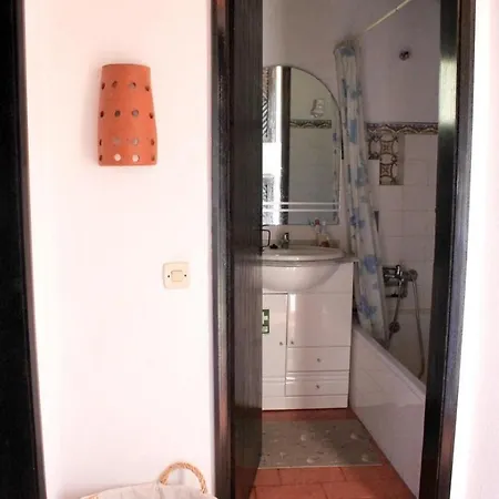 House With One Bedroom In Pedras Del Rei, With Pool Access And Furnished Garden Appartement *