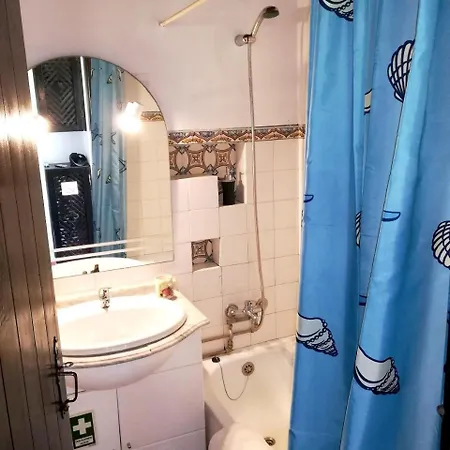 House With One Bedroom In Pedras Del Rei, With Pool Access And Furnished Garden *